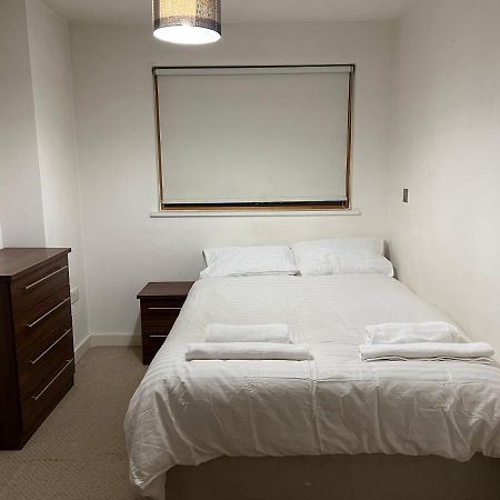Bigkings Stylish 2 Bedroom Apartment With Free On Street Parking Manchester Exterior photo