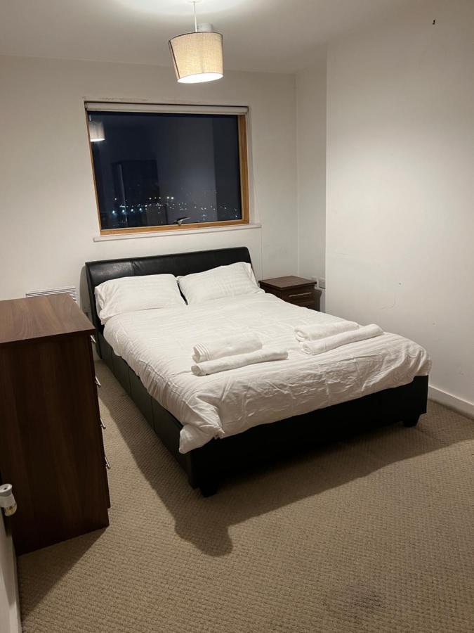 Bigkings Stylish 2 Bedroom Apartment With Free On Street Parking Manchester Exterior photo